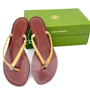 Tory Burch Logo Thong Sandals Flats Tan Brown 6.5  NIB